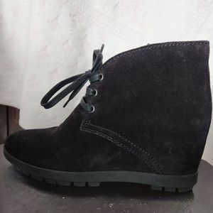 Prada LEFT SHOE Black Suede Leather Lace Up Ankle Bootie Size 36 = US 6